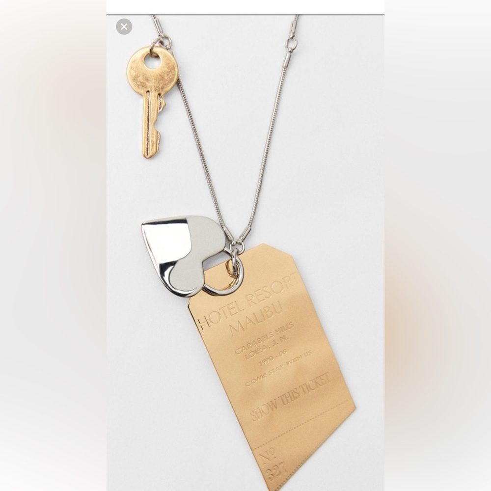 NWT Zara key heart necklace.